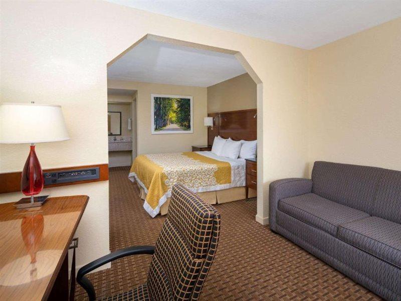 Days Inn By Wyndham Thomaston מראה חיצוני תמונה