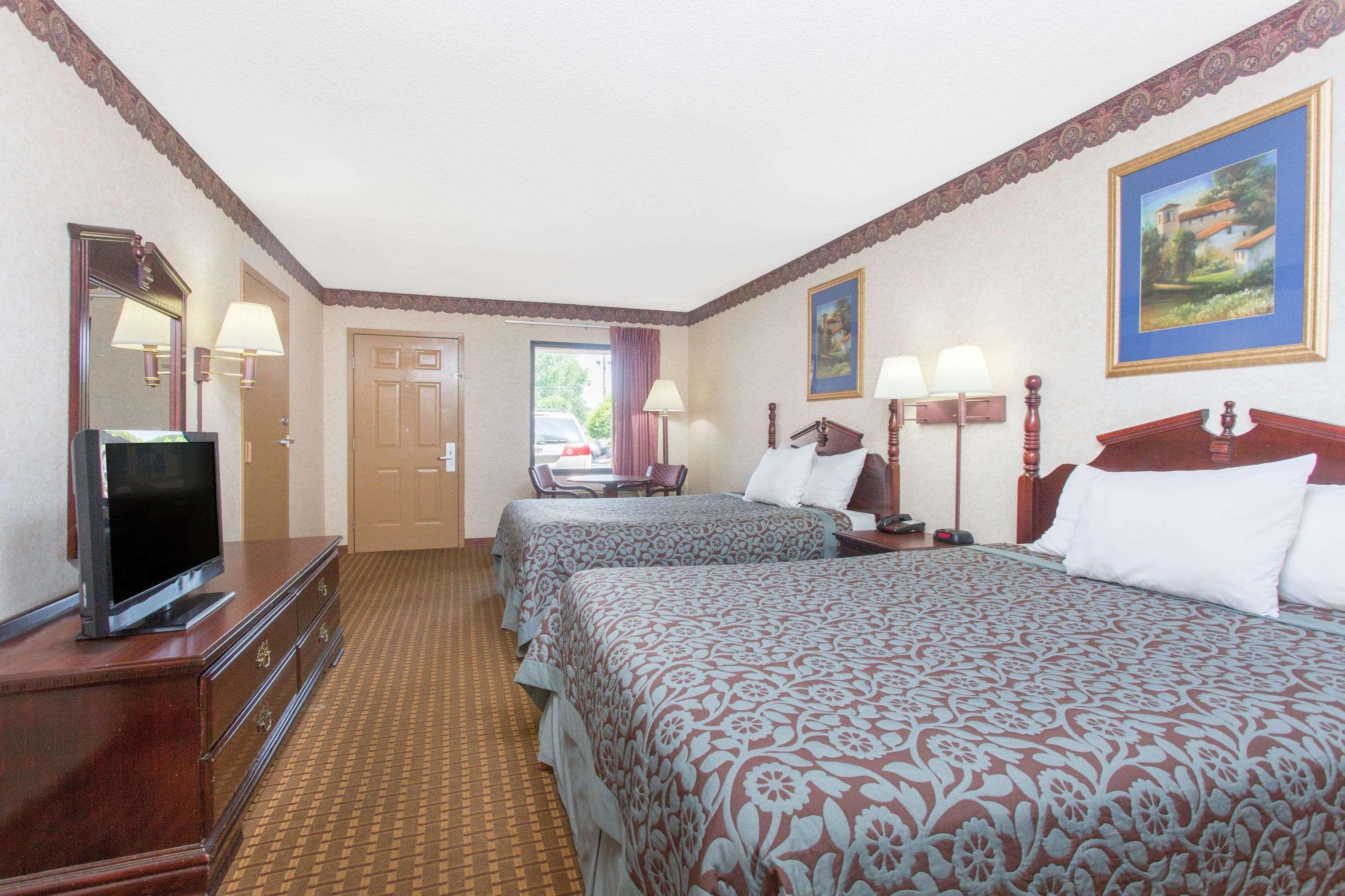 Days Inn By Wyndham Thomaston מראה חיצוני תמונה